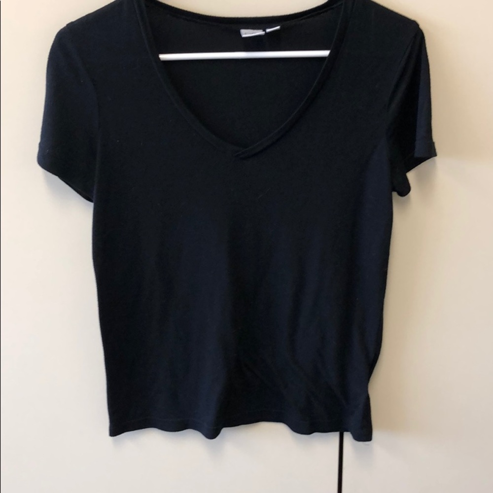 Basic black t-shirt